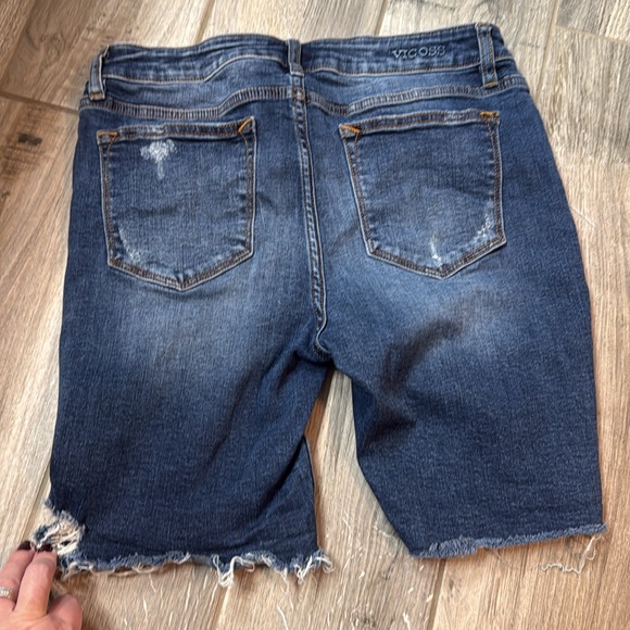 Vigoss Marley Distressed Mid Rise Jean Shorts Size 29 - Picture 3 of 12